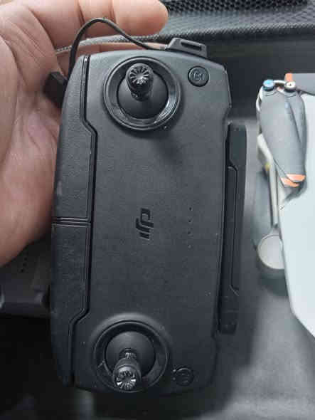 للبيع او مراوس DJI مني جوستك وبطاريات ٣ وحقيبه  ***********
