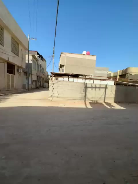 سلام عليكم متوفر قطعه مساحه 150 الوجه 10 نزال 15 ركن العنوان بوبيات فرع حسينيه شهداء بلد تبعد عن شارع بوبيات 50 متر للاستفسار ***********
