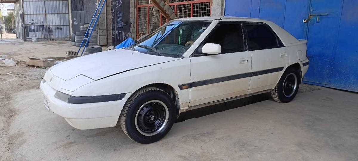 بەناوی خوای گورە 
***********سعر18گەڵا
مازدا‌323مۆدیل 91ئاڕم پلاستیکی سلێمانی مەکینە 16بەخ گێڕومەکینە‌بەشەرت    فڵچەو گەرمیو لایتی بەشەرت     پەمپیلایتەکانی تازەیە زۆرمەزبوتە بۆهەڵدانەوە    چوارتایی نوێ  لێدران بڕاوە وەرگەڕاو بەشەرت  گێچەکانی هەمو ئیشدەکات   بەرگە سەقفو کوشنی تازەتێگیراوە    تابڵێی مەزبوتو خاوێنە أربيل, العراق
