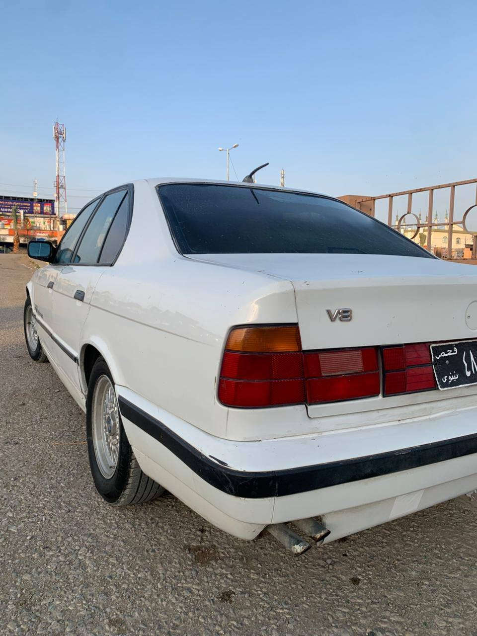 سەرەتا بەناوی خودا.....
بیئم مەکینەی 520 گێر عادی مۆدێل 1991 ئارمی هەولێرە ونبوە کتابی لەگەڵایە کتابی ونبونەکەی بۆکراوە چوار جام کارەبایە ئاوێنە گوێبەرخە چوار تایەو ویلی موشەبەکی لەژێرایە گێرو مەکینەی بەشەرتە تەقەو ڕەقەی نیەو کامل کارەبایی مەزبوتە 
سێعر،.....22گڵاو مەجال.....
ناونیشان.....زەرایەن..... ***********
*********** السليمانية, العراق
