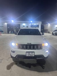 جراند شيروكي ليميتد • ١٠٣ الف ميل • فور ويل