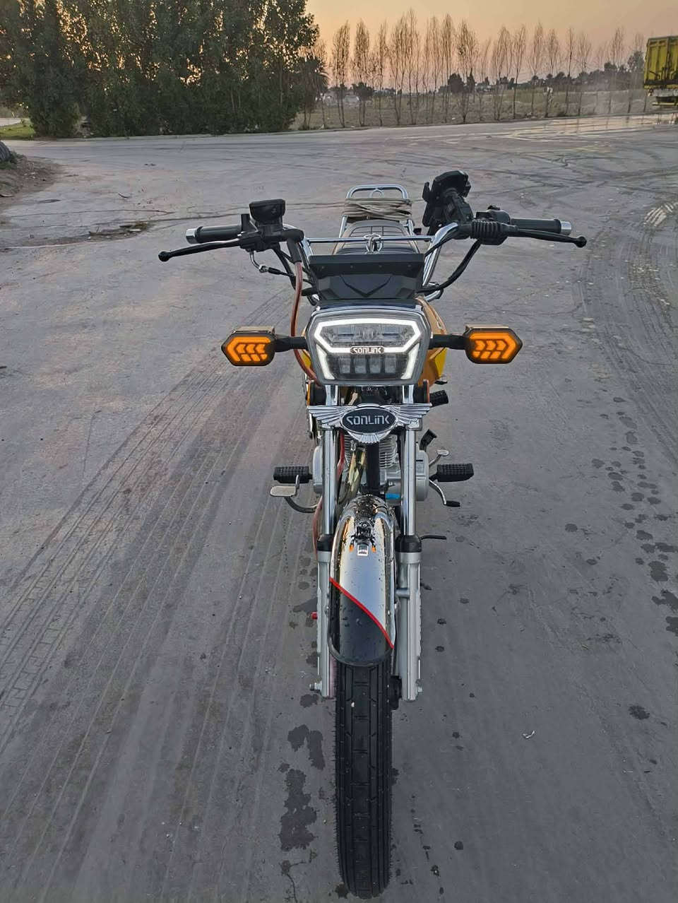 سلام عليكم دراجه للبيع تايكر25السعر 750وبيه مجال *********** مكاني بابل حله الحمزة الغربي
