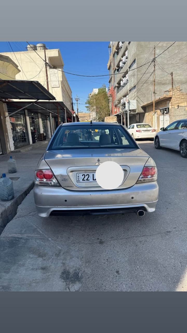 لانسر 2011 
قطعتين صبغ بدون دواخل
سيارة محدثة سبورت 
كير محرك بشرط 
سنوية جديدة 
هزة جديدة 
فحص جديد
ويل كروم 
شاشة كاميرا 
سعر 85 ورقة وبيها مجال 
 ***********///*********** 
عنوان کرکوک
