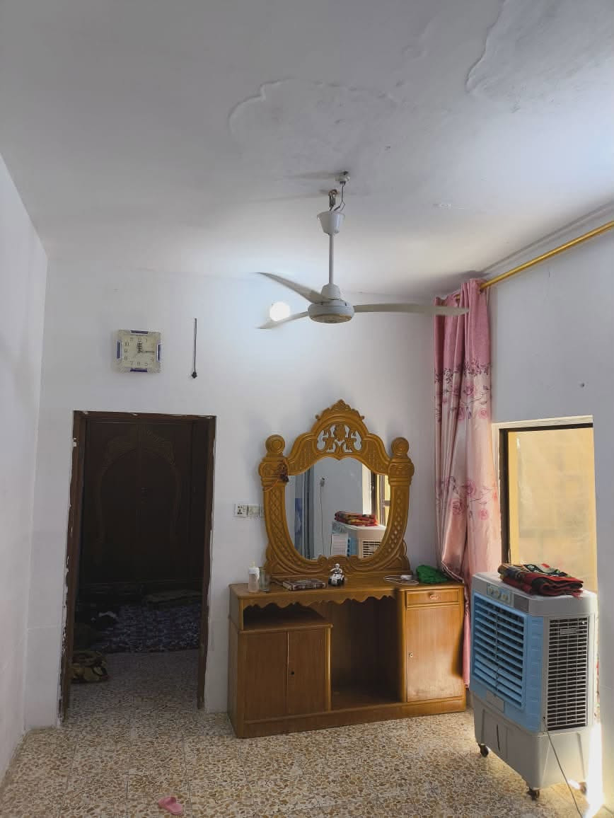 البيت لبيع 100متر طابو زراعي سند 25ي وإقرار محكمه ومسجل بدوله العنوان مقابيل مطعم العراق بشارع البانزبن خانه بجه المواكب السعر 25قفل***********
