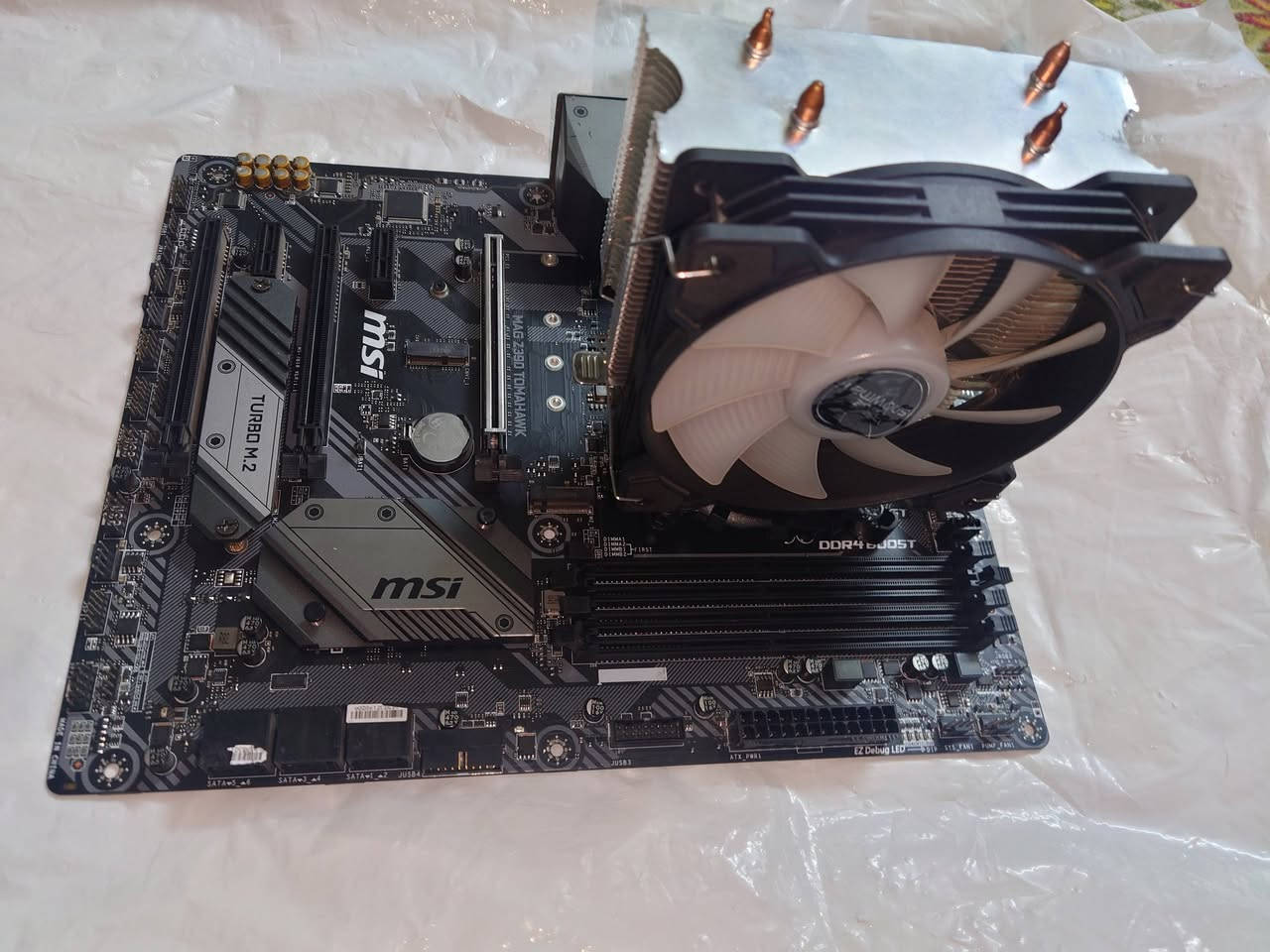 منصة أنتل ( معالج + مذربورد + مبرد غازي)
I5-9600k 3.7ghz 6 core
MAG Z390 TOMAHAWK
مبرد غازي
القطع نظيفة كما موضحة بالصور
ضمان على كل القطع .
السعر 200 الف


**إذا كنت صاحب هذا الإعلان وتريد حذفه لأي سبب، رجاءا أرسل رسالة إلى الدعم الفني**