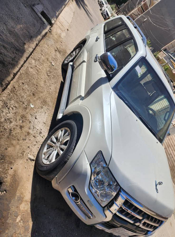 باجيرو موديل 2019
وكالة الحبتور
رقم بغداد
ماشيه 107
السعر 238 بي مجال 
_______________
*كشنات جلد وكهرباء
*شاشة 
*كامرة خلفية
*حساسات
*حساس تاير
*فول تحكم ستيرن
*بلوتوث
*مري شفط
*السيارة مكفولة صبغ بارد نايلونات خفايف 
العنوان بغداد ساحة عدن
رقم الهاتف واتساب تواصل 
***********
