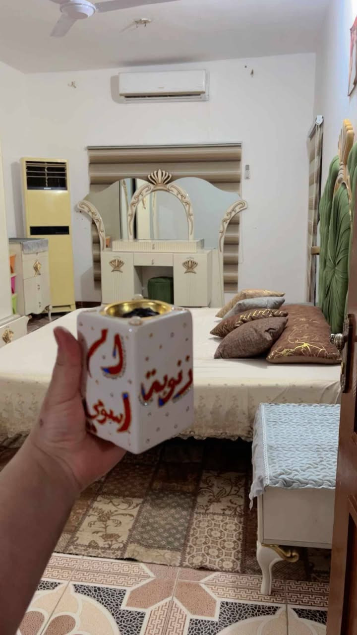 غرفه كلش ضخمه ونظيفه تكمه
سعر 450بيه مجال
الضرر المرايه مال جربايه مفطوره 
مكان داموك 
الشراي خاص


**إذا كنت صاحب هذا الإعلان وتريد حذفه لأي سبب، رجاءا أرسل رسالة إلى الدعم الفني**