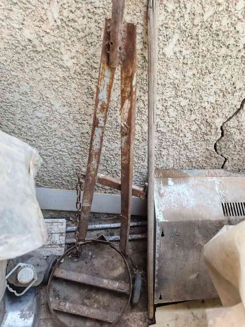 عربانه جبيرة للبيع والثانيه تصلح لقنينة الغاز او لدبة المي للبيع البياع الشرطه الخامسه


**إذا كنت صاحب هذا الإعلان وتريد حذفه لأي سبب، رجاءا أرسل رسالة إلى الدعم الفني**
