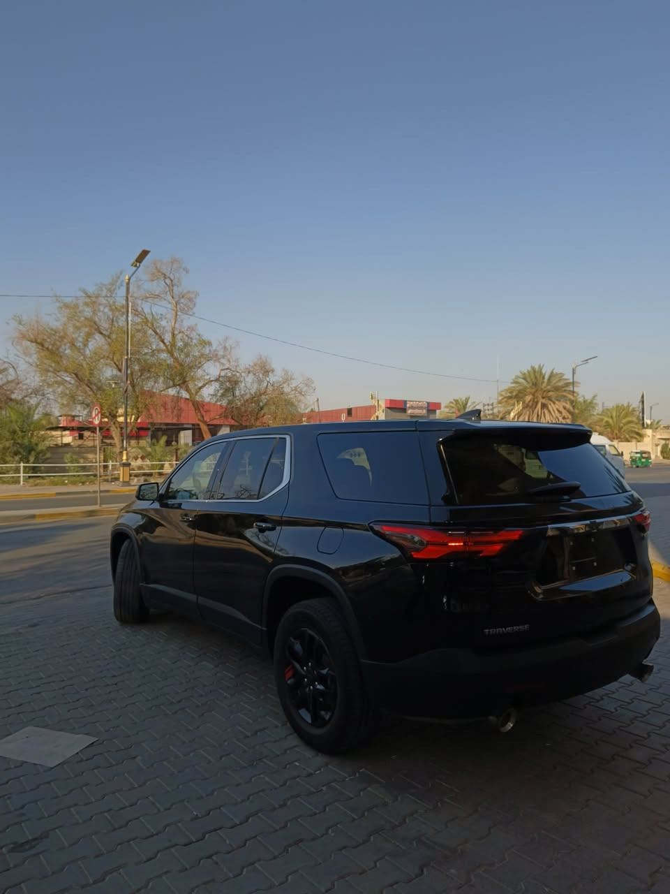 السلام عليكم 
اخوان 
للبيع شوفروليت ترافرز 2023
مواصفات LSمعروفه 
لون اسود 
داخل بيج 
ماشيه 11الاف 
بجم كبس راديترات تبريد كله بلادي 
بدون رقم تترقم جميع محافظات العراق 
العنوان البصره -المعقل 
صور الحادث+ رقم الشاصي في المنشور 
رقم الهاتف ***********
سعر مناسب ما اعتقد اكو هيج سعر 
195 بدون رقم 
العنوان البصره -المعقل
