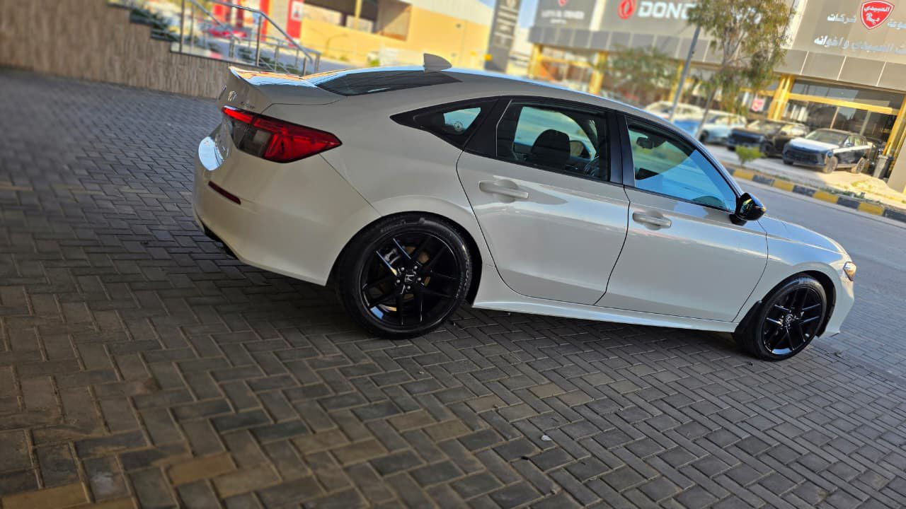 هوندا سيفيك سبورت هايبرد2025
هوندا هايبرد 

محرك 2.0

هايبرد 

فتحه 

رادار امامي

نقاط عمياء

تحكم استيرن

تدفئه استيرن 

حادث جدا بسيط اسفل الجاملغ الخلفي 

تعديل بارد فقط

مع صبغ هلال الجاملغ الخلفي الايمن فقط

كل شي بالسياره كبس شركه فقط تبديل قطعه بك لايت

وربع دعاميه خلفيه 

ايرباكات راجع سستم شركه

يعني راجعه ايرباكاتها تشتغل شركه

سقف كنتاره مثل تايب ار

ماشيه 38km

السعر بالحره 153$

ممكن الشحن الى اربيل 

مرفق صور الحادث ورقم الشاصي وصورها بعد التصليح

للتواصل ماسنجر

او اتصال على الرقم 00962785594933

يوجد واتساب


**إذا كنت صاحب هذا الإعلان وتريد حذفه لأي سبب، رجاءا أرسل رسالة إلى الدعم الفني**