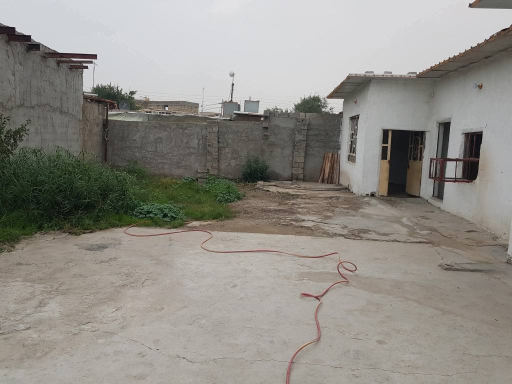 بيت البيع 👈تجاوز 👉مساحته 450 متر بناء 200 متر  وحديقه  200 متر  وكراج 50 متر سكف سندويج الرضيه صبه مجاري ريسيه كهرباء ماي تبليط سحب تانكي ماطول كيزر  جاهز البيت قريب ع شارع العام البيت  العنوان بغداد👈 منطقت بوب الشام 👉جاي من القوس ع يدك اليمنه قريب ع مدرست الحريه👈 السعر 30👉 بي مجال 👈مايرهم قصد ولا مقدمه حاضر فلوسه البيت 👉اليريد يشوف البيت مقطع فيديو يدخل علي خاص ادزله مقطع فيديو مال البيت مصوره من خارج ومن داخل اتصال برقمي او خاص عادي بي وقت ***********  واتساب👉
