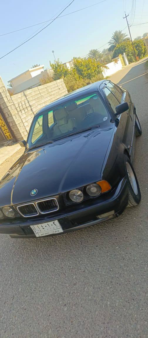 السلام عليكم بي ام دبليو موديل 92رقم كركوك حجم 530 كير مكينه خير من الله تخم تاير سياره جديده ونظيفه جاهزه ترايك وين ما تريد كهربائيات كلها شغاله تحويل ثاني يوم  العنوان صلاح الدين قرب جسر الضلوعيه ***********
