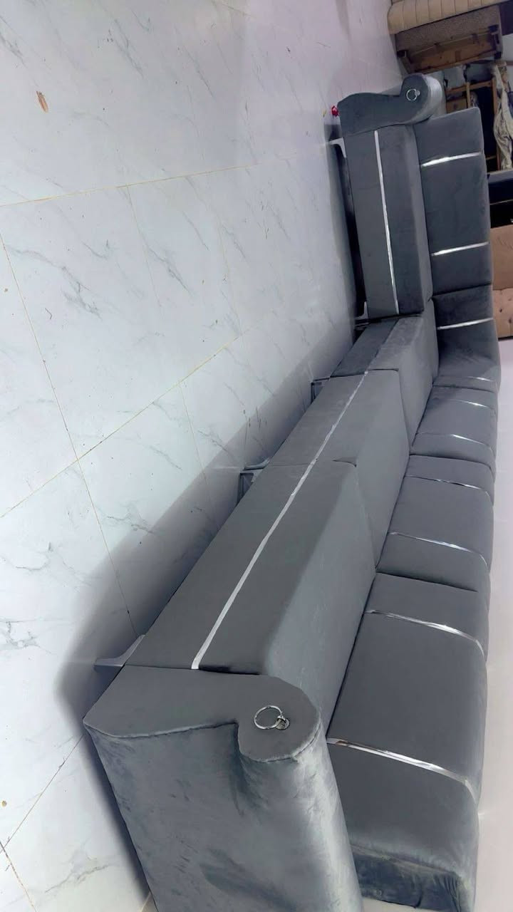 ديوان نضيف بدون عيب عنوان اربيل توجد توصيل اربيل وموصل ***********
