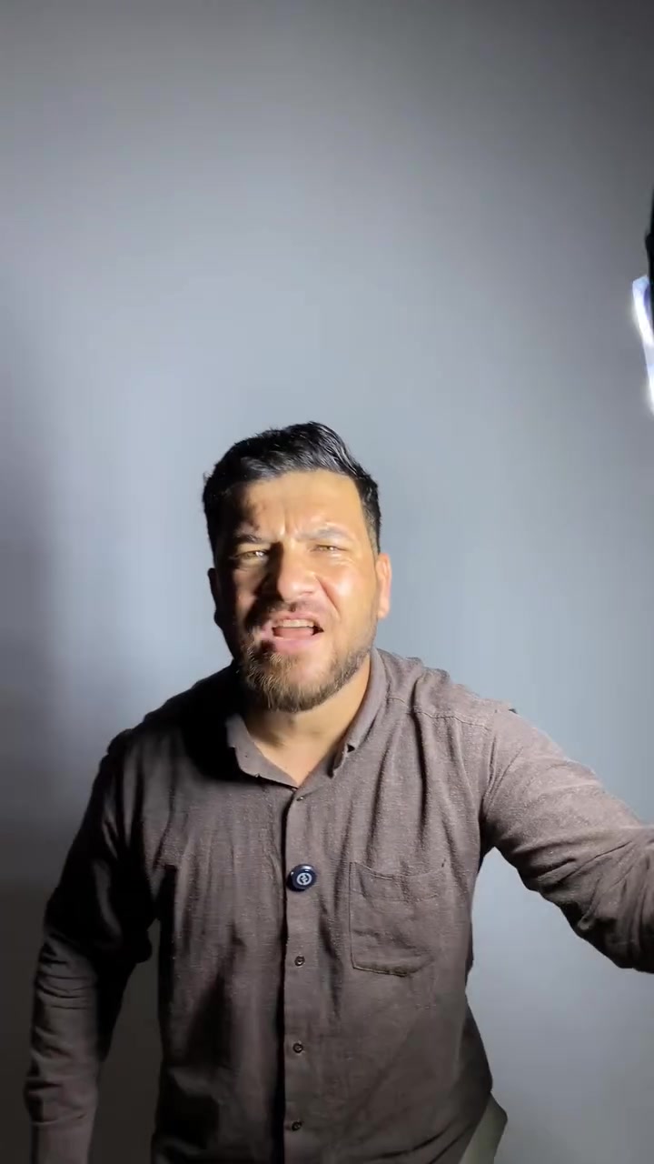 ☀️💡 إنارة قوية بدون كهرباء!

كشاف الطاقة الشمسية 431 COB مع حساس حركة وريموت للتحكم بسهولة 🎛️

3 أوضاع تشغيل + بطارية تدوم حتى 3 أيام 🔋

مقاوم للماء والغبار IP67 ومناسب للحدائق والأسطح والبيوت 🌧️💪


**إذا كنت صاحب هذا الإعلان وتريد حذفه لأي سبب، رجاءا أرسل رسالة إلى الدعم الفني**