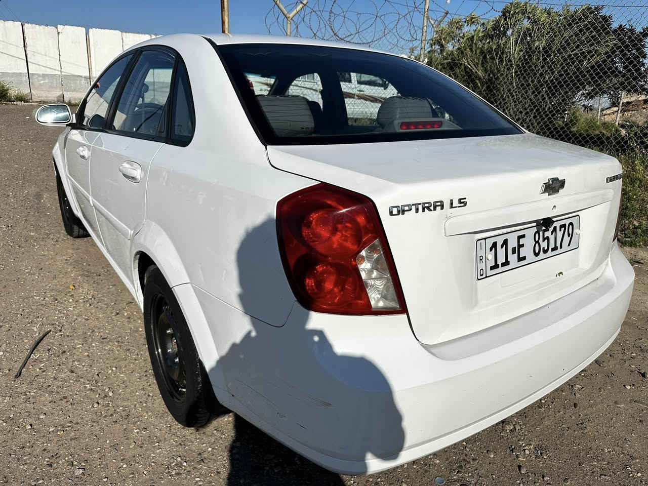 � للبيع: شيفروليت اوبترا 2012
• اللون: أبيض
 • الحالة: جيدة جدًا ميكانيكيًا والكهربائيات شغالة تمام
 • السيارة ما بيها تبديل ولا صبغ، فقط بارد الجاملغ الخلفي وجزء بسيط من الباب القريب إله 
. مكان السياره بغداد

🔧 الملاحظات:

 • تحتاج تبديل باور ستيرن لوجود صوت فيه

💰 السعر: 77 ورقة وقابل للتفاوض (بيها مجال)

📞0770887968


**إذا كنت صاحب هذا الإعلان وتريد حذفه لأي سبب، رجاءا أرسل رسالة إلى الدعم الفني**