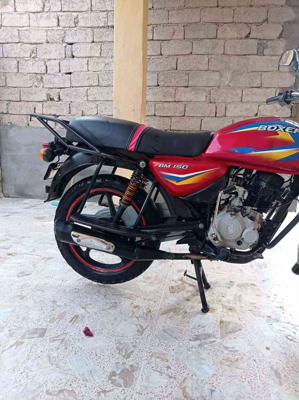 سلام عليكم ورحمة الله بوكسر موديل 21 دراجه مكفوله بلاديه سعر 775 وبيها مجال قليل باقي تفاصيل اتصل ع رقم ***********
