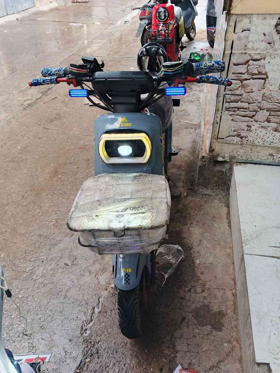 موطور شحن اللبيع 5 بطاريات شرط كلو شغل أربع نمرات كلو شرط على فحص شرط جديد يعني جديد F16  فول مواصفات بي بك للخلف ملف 2000شرط السعر 450/بيها مجال رقم موبايل كورك اسياء بي وتساب موصل ايسر اتصل ودالل
***********
***********
