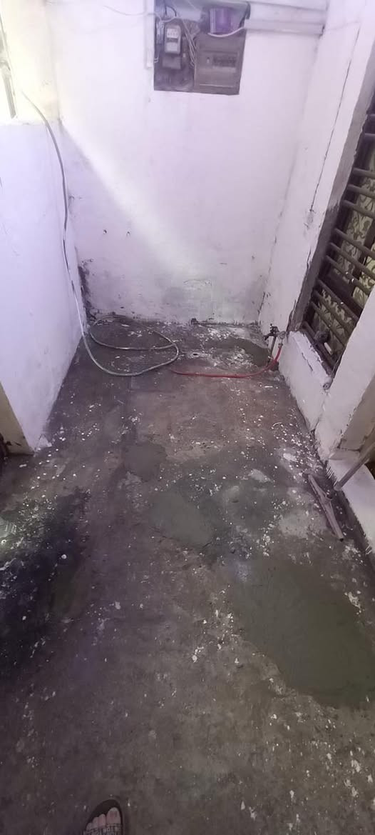 دار في حي القاهرة بضهر جامع النداء
قرب الشارع العام ٥٤ متر
طابق الارضي صالة ومطبخ وطارمه اماميه وخلفية والخدمات
الطابق الثاني غرفة صغيرة + غرفة كبيرة وبالكونه 
٣٧٥ الف الاجار
***********
***********
