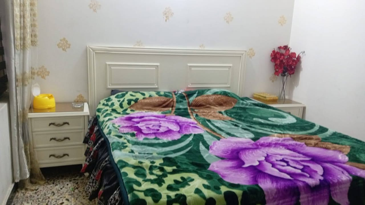 غرفة صاج تكمة نجارة مو سوكية استعمال قليل مكانة كمب سارة سعرها مليون وربع وبيها مجال


**إذا كنت صاحب هذا الإعلان وتريد حذفه لأي سبب، رجاءا أرسل رسالة إلى الدعم الفني**