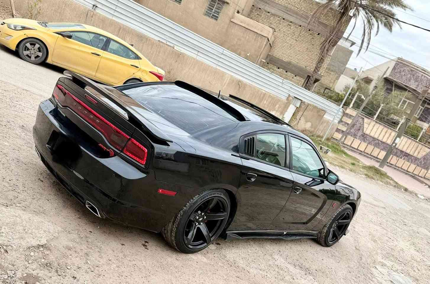 R/T max (للبيع فقط)
السلام عليكم 
RT فئة الماكس 
موديل 2013 اصل حادثها جاملغ امامي وبنيد قطعتين فقط مع بارد حيل خفيف
ممشى السيارة 140 الف حقيقي

فول مواصفات محرك هيمي 5700 جديد مامفتوح كير عصا فول 
صدر امامي خلفي نظيف بنسبة ٩٠%
فتحة قمارة 
شاشة كبيرة 
كاميرا خلفية 
حساسات خلفية 
كشنات جلد 
رادار امامي (بي خلل مأشر)
تدفئة تبريد فول 
تدفئة تبريد بالكشنات امامي وخلفي + الاكواب + تدفئة ستيرن 
مري قلاب مع الرجوع + هيتر للمري 
كشنات + سترين كهربائية 
تحكم بدوسة البريك والبانزين كهربائي صعود ونزول 
كار بلي + وضع السبورت 
حجر بيئة موجود 
تخم تاير جديد انتاج ٢٠٢٥ شهر ٥ 
دمام خلفي بلادي 
تشغيل عن بعد 
لايت زنون قوي 
هواي بيها مواصفات حلوة وفئة الماكس معروفة السيارة ترايها وين متريد عليها ادامة كاملة تشغل وتطلع وماملعوب بيها على وضعها كشر ودواخل جديد 

السيارة بأسمي رقم اربيل سنوية 2031 هزة جديدة قبل شهر 
السعر 148$ وبيها مجال بسيط بعد المعاينة 
مكانها بغداد الثعالبة 
*********** موجود واتساب 
الشراي يتصل ويدلل بدون مراوس السيارة مكفولة
