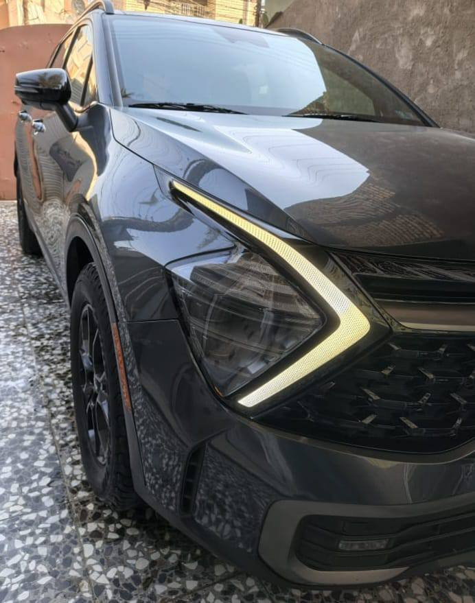 السلام عليكم للبيع سبورتج موديل 2023 محركها 2500 كير 8 نمر مكفولات فول موصفات اعلى فئه بل سبورتج Xpro   معروفه موصفاتها وارد امريكي حادثها جدا جدا بسيط تعتبر كلين بدون ايرباك سياره جديده جدا مكفوله لاضربه ولاصبغ ولاتبديل سياره بأسمي رقم بغداد انكليزي تحويل مباشر الرقم *********** العنوان بغداد الشراي يتصل
