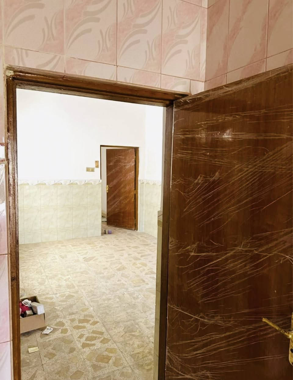 دار ايجار 100 متر حي الوفاء بناء مرتب غرفه وصاله ومطبخ واستقبال كاشي سيراميك جاهز
للاستفسار واتساب فقط
***********
