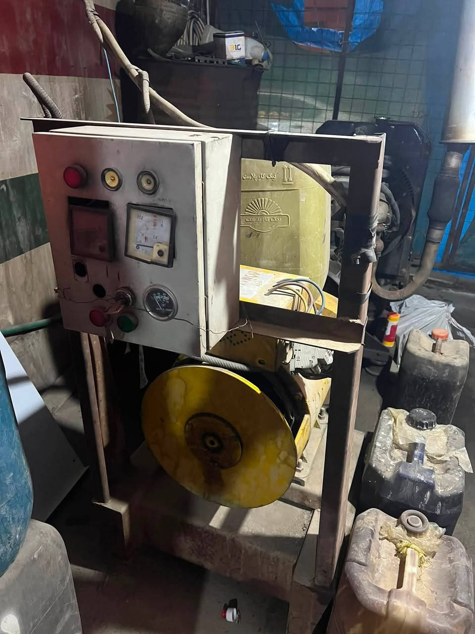 مولدة كيا 30 kv للبيع 
نكرة سلف خير من الله 
مابيه اي نقص 
السعر 20 ورقه 
العنوان-ديالى- خانقين- 7 نيسان 
للاستفسار واتصال 
***********
