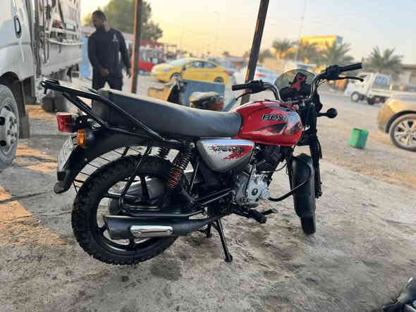 سلام عليكم دراجه بوكسر 2023 نضافه 100/100 مرقم بغداد سنويه تحويل ثاني يوم دراجه السعر 3150 رقم تصال ***********
