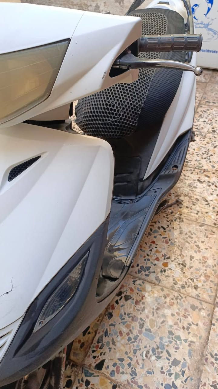 السلام عليكم دراجة ماكس 140 نكره سلف مابيه اي نقص بيه خيط تبخير فقط ب300 وبيه مجال بسيط *********** بغداد الجديدة
