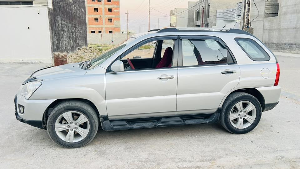 سبورتج 2009 خليجي رقم سليمانية كير محرك حداديه تخم تاير شرط كفاله فتحة سقف السياره جاهزة مال جناي مذب عليها ربع تبريد ثلج محرك 2700  ، 6 سلندر سنوية ل2029 بيها بداية البنيد صبغ فقط شبرين تقريبا بدون دواخل شرط السونار 
مكاني ديالى -دلي عباس-منصورية الجبل- السعر 115 وبيها مجال بسيط .. ‭0770 694 1057‬
