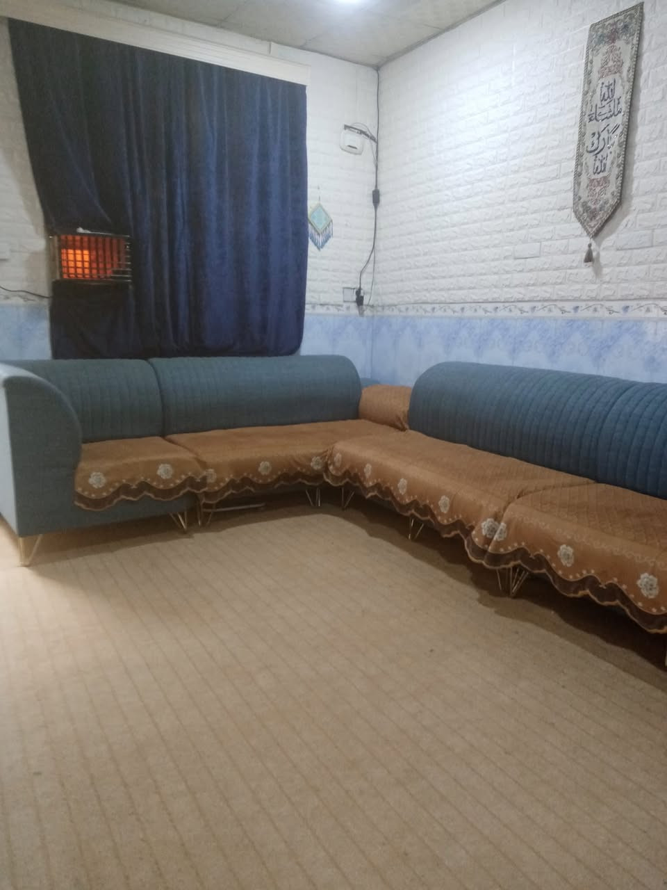 يالله بيع مستعجل بيت للبيع ٥٠ متر طابقين حي النواب خلف أسواق برتقاله قريب عل الشارع العام بلوك سند ٢٥ للاستفسار ***********
