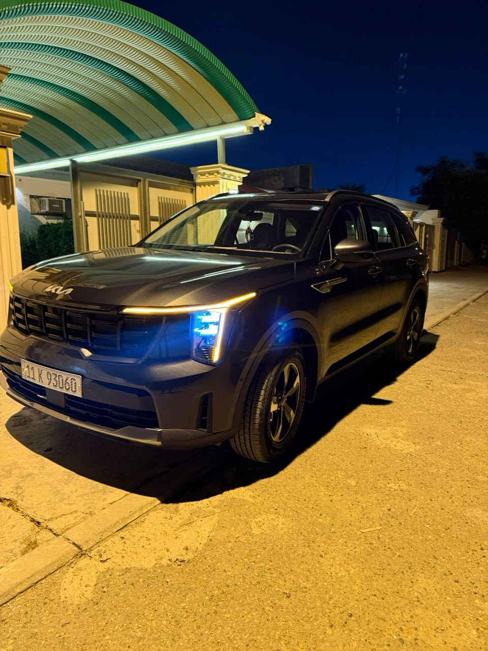 سلام عليكم سورنتو موديل 2024  مكفولة من صبغ
حادث بنيد فقط مبدل نفس اللون بدن دواخل بدون صبغ 
سيارة حلوه اخت زيرو ماشية 12 الف كيلو

مواصفات السيارة فول عدا الفتحة
محرك 2500 تنفس طبيعي
كير 8 نمر بصمه تشغيل بصمه بوب
كير عادي واتو + فور ويل
رادار امامي خلفي
شاشة متصله
7 انظمة قيادة
طبيعي - رياضي - اقتصادي- ذكي- تزحلق - دفع رفاعي -انحدار
كشن كهربائي تدفئة
7 راكب  قطعتين تبريد  تحكم ستيرن  تحكم تبريد شاشة لمس  وبعد بيها هواي مواصفات

السعر 258 وبيها مجال 
مكان السيارة بسامرة

***********
