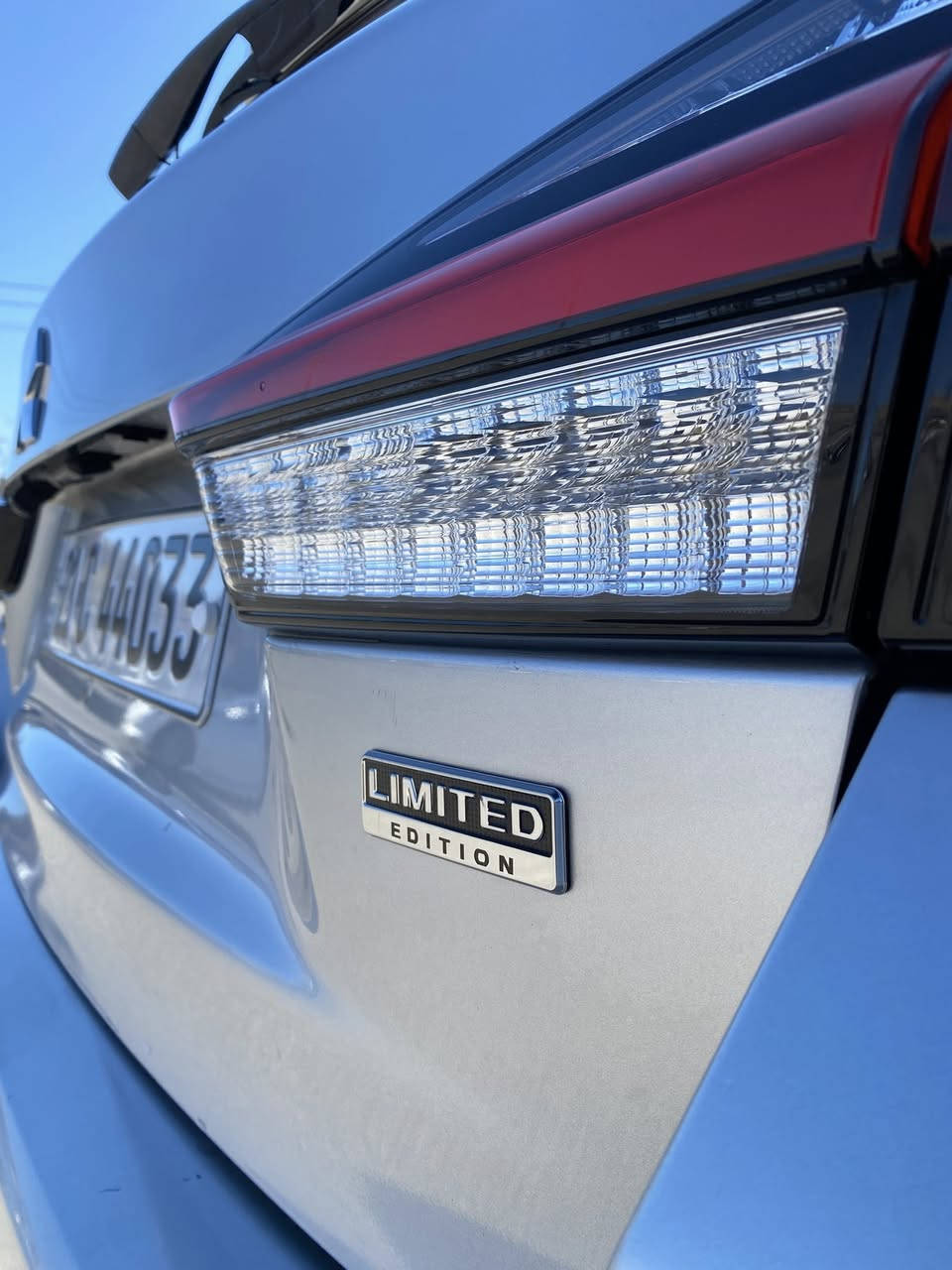 ئاوتلانده ر سپورت ٢٠٢٢
فول فول بلاك توپ 
شاشه كاميره
كوشن هيته ر 
4x4
ليدي پيشو دوا 
بي بوياخ 
يه ك په له كارتي هه يه 
بي ئيرباگ 
٣٥ هه زار كم روشتوه 
سه نه وي تازه يه  
بو زانياري زياتر په يوه ندي بكه ***********
 سليماني ..
