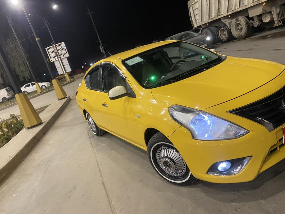 سلام عليكم نيسان صني هندي موديل ١٦  سيارة حلو وجهازة رقم بغداد.  تخم تاير. كير ومكينة كفالة  السيارة حلوة مال جناي.تبريد تدفة كلشي شغال السعر  ٩٢  العنوان بغداد الشعب حي البساتين. ***********
