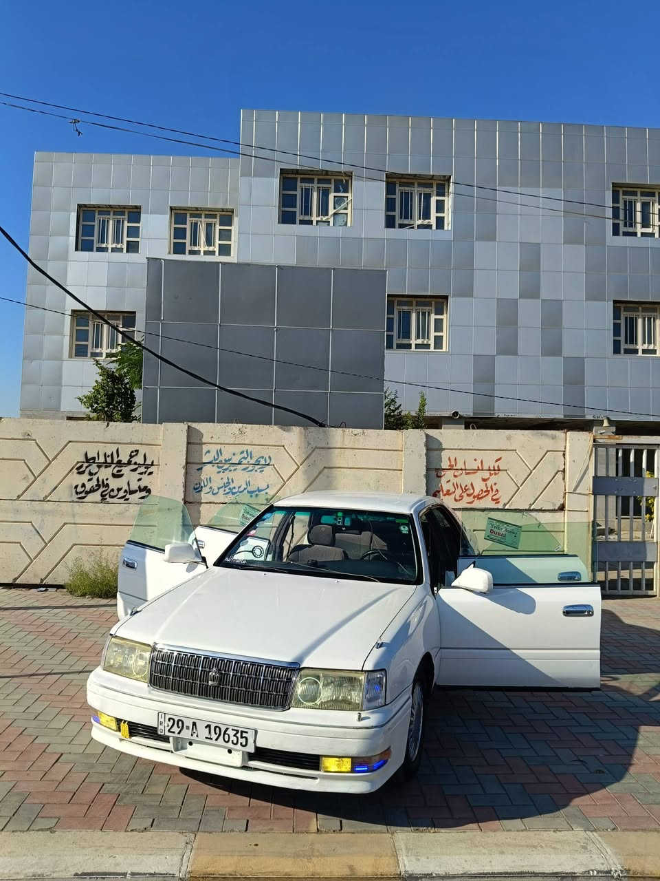 سلام عليكم راس الثور فلات مديل 1999كفالة من الكص والعيب الشرعي والصوليات محرك فيشة وحدة 2500 جاهزة للبيع او مراوس بملكة


**إذا كنت صاحب هذا الإعلان وتريد حذفه لأي سبب، رجاءا أرسل رسالة إلى الدعم الفني**