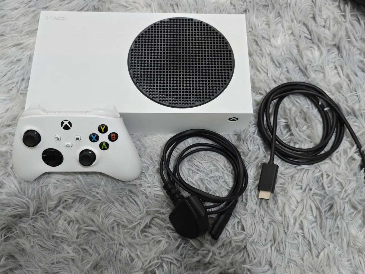 Xbox series s مستخدم نظافة 100%
الجهاز إصدار 2024 الجهاز مستخدم حوالي ال6اشهر ملحقاته كاملة و أصلية السعر 450 وبي مجال بسيط مكان كربلاء 
التواصل خاص أو على الرقم  ***********
