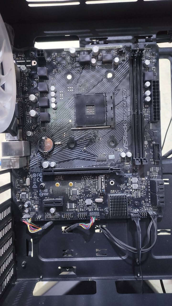 Motherboard : Asrock B550 HDV.
١١٠ واصل الك
RAM : NOX APACER 2×16 32G 3600H CL18
٢٢٥ واصل الك
والكيس  ٤ فانات.  وغراضه موجوده الجامة ومابيه اي شي
٣٠ واصل الك


**إذا كنت صاحب هذا الإعلان وتريد حذفه لأي سبب، رجاءا أرسل رسالة إلى الدعم الفني**