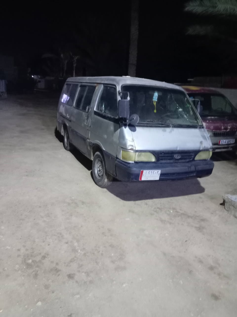 اسلام عليكم للبيع كيه بسته مويل ٩٣ رقم بابل رعيها موجود شرط الوكاله مكينه وكير واكسن كفاله حداديه تخم تاير جهاز مطلوبه هيه ٢٠٠ الف عل مشتري السعر ٢٥ وبيه مجال رقم الهاتف *********** مكاني حله
