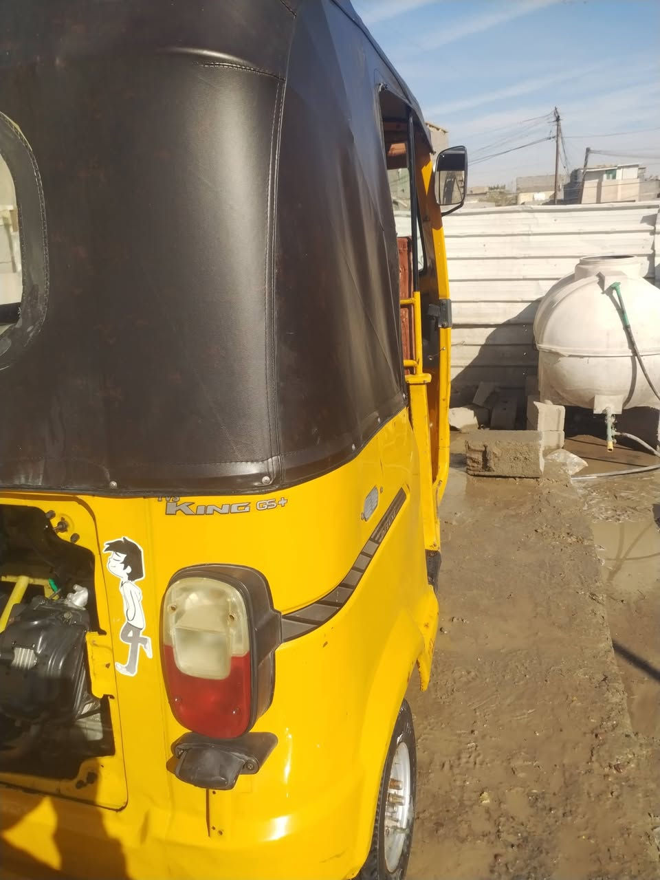 السلام عليكم تكتك تي في اس 2021 الوجبه الاوله بدون بيبان رقم وسنويه بغداد بسمي تجفيت شركه قبل سبوع مجفتها كلج جديد اكسل جديد عنبار رئيسي جديد بنزات جدد عنابير جدد فلنجات جدد غمشيات جدد تكتك مال جناي كله جديد البيها العنوان بغداد احي اور سبع قصور وهاذا رقمي *********** واتساب فقط 
السعر 6 مليون وبيها مجال الطيبين 
اخوان الماعاجبه السعر لا يعلق ويطلع حجي من يمه السوك كلشي بيه رحمه الموتاكم
