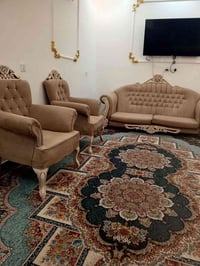 مستعجل • تخم زان • ٨مقاعد