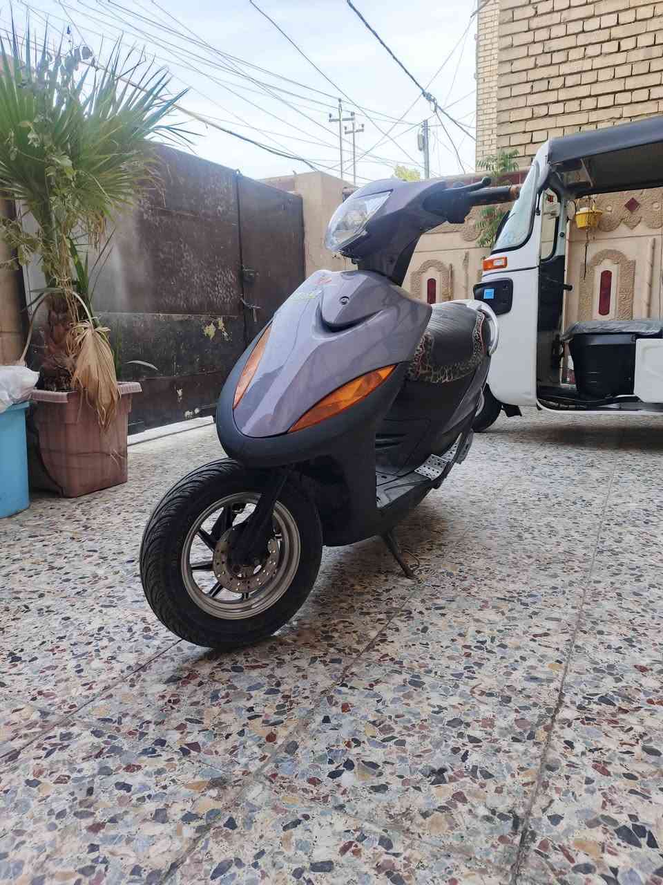 سلام عليكم دراجه ماكس عدله البيع                               الدراجه بيهه صالنصه صجميه                                       وبيهه كلجات WF تخم امي وخلفي                               وبيهه ويله ستيل                                                   و دوسات حديد مال كاعيه                                         وبكليت برتقالي  . وبيهه دمام.                                                   يعني الدراجه كامله مكله نكره بكل وكت                            مكاني بغداد (الشعه)                                               سعر 375 وبيهه مجال بسيط                                       ***********
