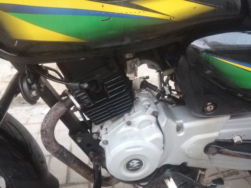 السلام عليكم دراجه بوكسر 2022 اوراقها ضايعه مقفوله من السرقه مكاتبه اسوي لك السعر  650 وبيها مجال بسيط مكاني بصره وهذا رقمي بواتساب  ***********
