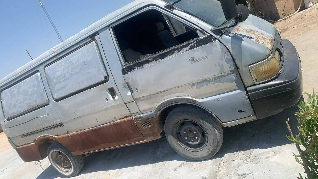 السلام عليكم سياره جاهز البيع مكينه وكير وحداديه وتخم تاير
12
***********@

