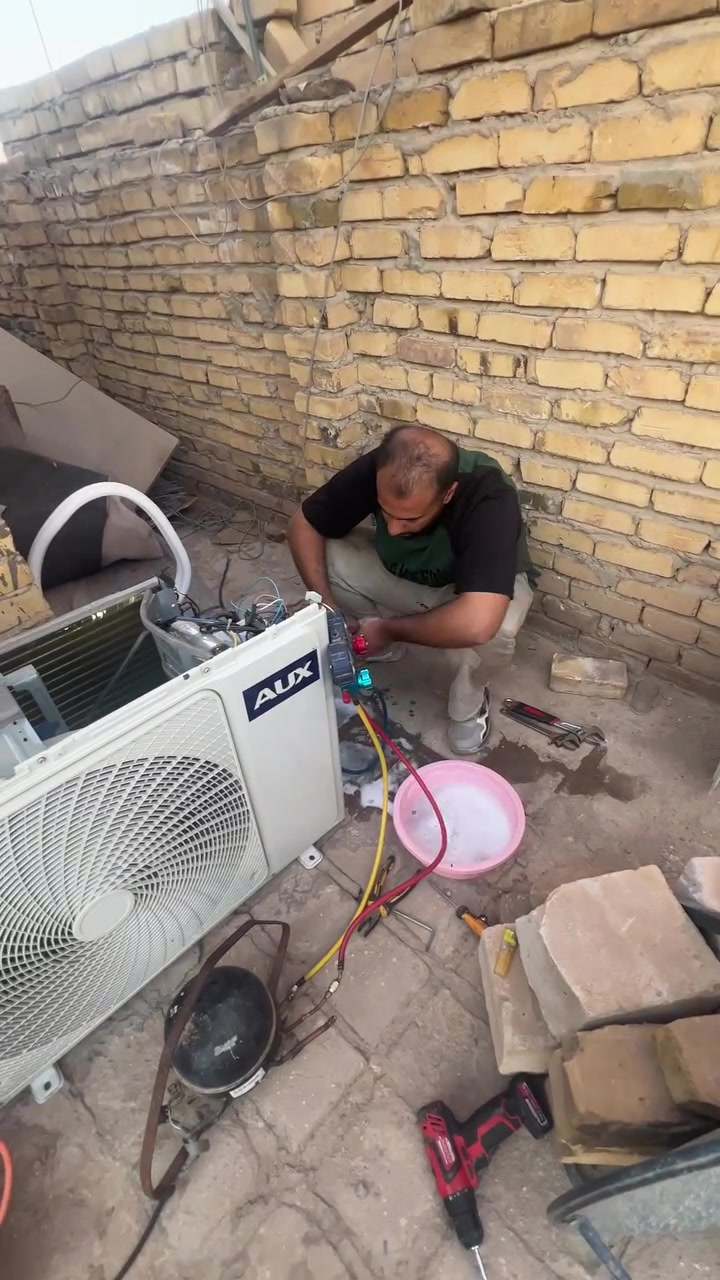 تنصيب وصيانه وغسل كافه انواع السبالت
المهندس محمد بشار ‭***********‬

