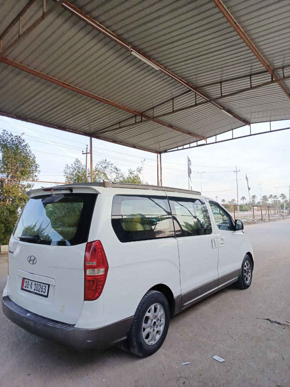 السلام عليكم
ستاركس موديل 2012 مفتوح محور مسكر سبلاين12 قبق اسود بلادي   رقم بابل انكليزي بأسمي مداور ثاني يوم مكفولة. مكينة كارتون كير جديد تخم تاير جديد حداديه جديدة  تبريد تدفئة شغالة كله كفالة 
 الشراي يتصل وبي خير ويدلل 
***********
***********
