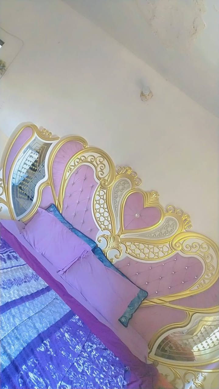 غرفه البيع هاي صور كدامك ونظافة ٨قطع سعرها 700 بيها مجال حك الجيه


**إذا كنت صاحب هذا الإعلان وتريد حذفه لأي سبب، رجاءا أرسل رسالة إلى الدعم الفني**