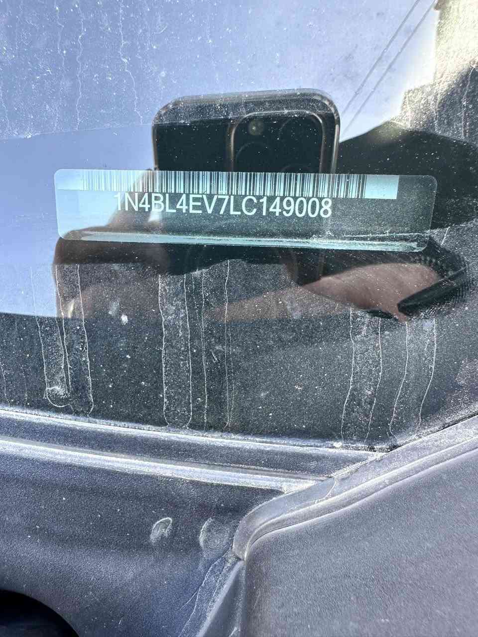 سلام عليكم ..
سيارة التيما موديل 2020موصفات SL فول
تفاصيل واضحة بالسونار 
كير مكينة  بشرط 
السعر // ١٣٤$ ورقة وبيها مجال 
مكاني // ديالى __ قضاء خانقين 
هاتف ☎️ ***********
