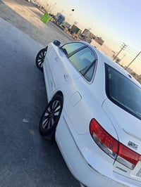 للبيع ازيره 2008 فوول مواصفات بسمي أمريكي ضررها جاملغ أمامي فقط والباق...