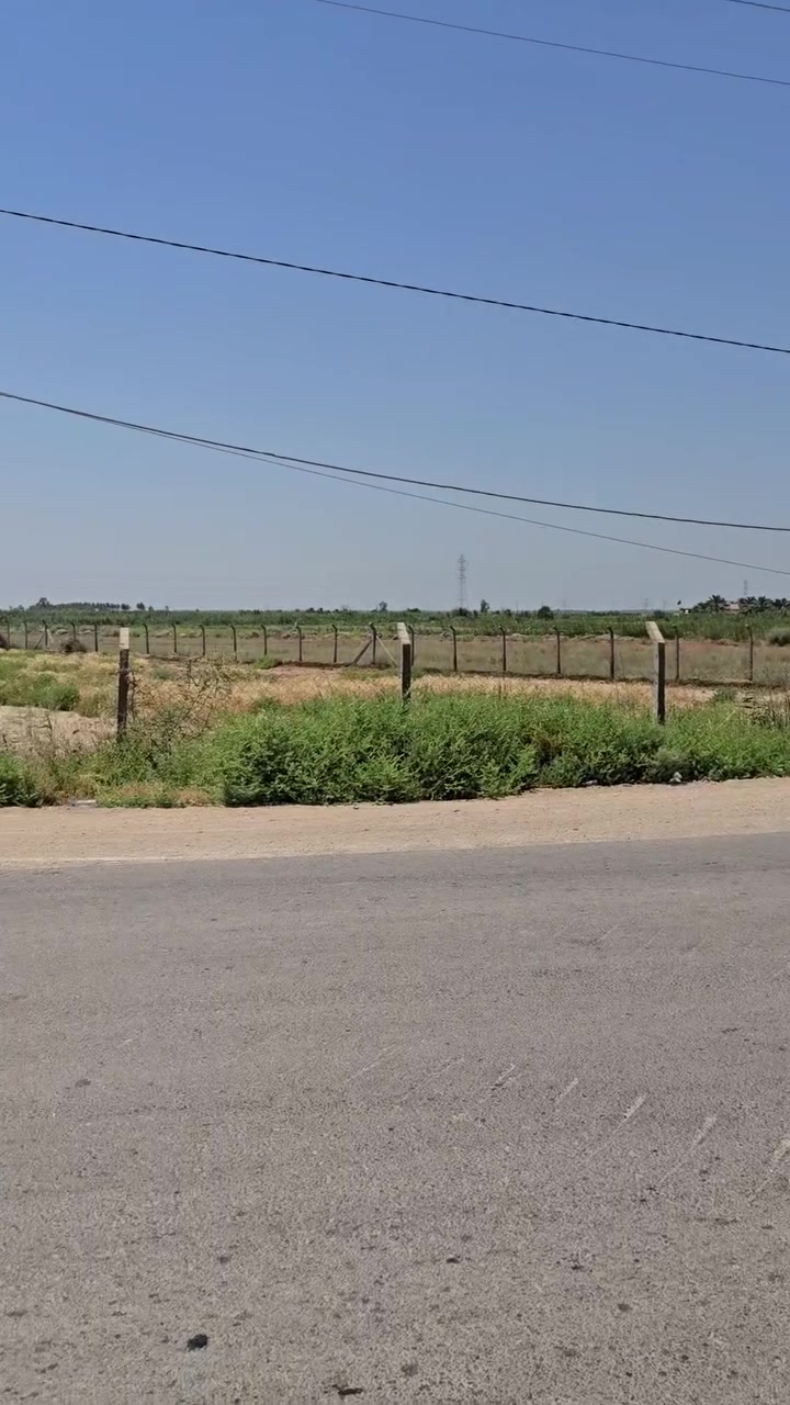 للبيع فرصه استثماريه تجاريه موقع مميز تحتوي على

 حقول دواجن عدد ٢ فعاله فول اوتوماتيك 💐💐

🌹 ٩ دوانم  للبيع 🌹 وبسعر مناسب 

🌲المساحه  (  ٢٢٥٠٠ متر )

🍁واجه ( ١٠٠ متر  على التبليط شار عام ) 

 🍁نزال( ٢٢٥ متر)

🌲الموقع مميز جدآ 

🌲الأرض طابو زراعي سند 25  تحتوي على حقول دواجن مجازه ورسميه 

    كافه الخدمات متوفرة :.
 
💐 ماء اساله 💧💧💧💧

🍂ماء سقي 💧💧💧💧

💐 كهرباء وطنيه ⚡⚡⚡⚡

💐 مولدة شارع 🔌🔌🔌🔌

💐 صالحه للسكن 💯 / 💯 🏠🏠🏠🏠

💐 صالحه للزراعه  💯 / 💯 🌴🌴🌴🌴

💐 طريق نظامي و رسمي  

💐 وجه طريق ابو الجاسم 

🏞 يتعهد البائع بعدم وجود أي مشاكل على الأرض 

💐 مثبتة حددوها بسياج BRC 

💐 مجاوره العديد من الدور السكنيه والمزارع
 البساتين 

🗺باقي التفاصيل موضحه في مقطع فيديو  📹 

ملاحظه/ الارض تباع نصفها او كامله مع حقول الدواجن

💐الموقع //  بابل  قضاء المحاويل قرية ابو الجاسم

❇️  🌻🌻🌻🌻🌻🌻🌻🌻🌻🌻🌻🌻🌻

للإستفسار اكثر او معرفة السعر يرجى مراسلتنا او الاتصال على الارقام التاليه او زياره #مكتب #عقارات #اراضي #المحاويل الكائن في قضاء المحاويل حي ١٧ قرب #روضة #ساندي #بيل 
*********** /// *********** حسين أبو شمس
