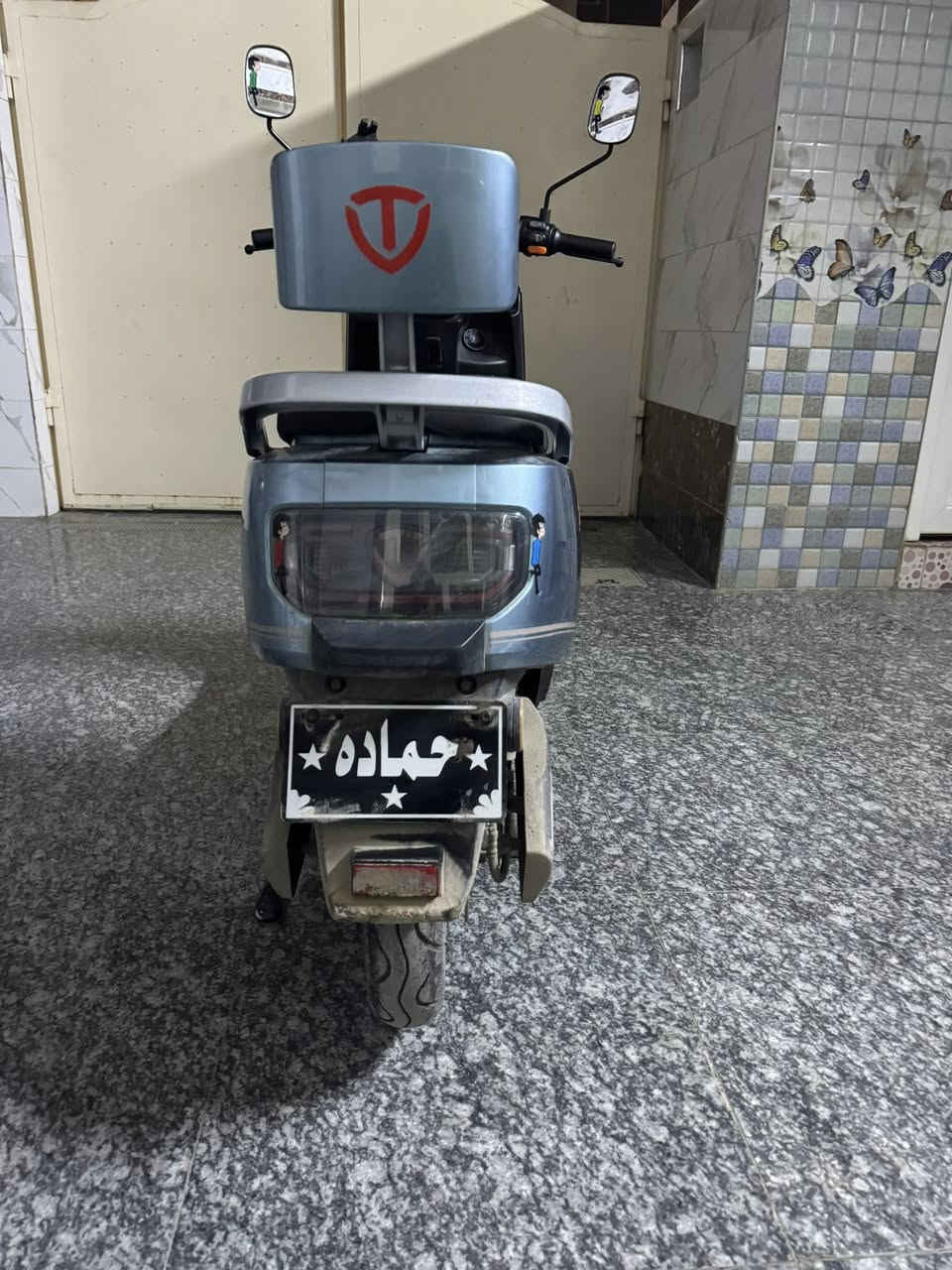 السلام عليكم عندي هذا الماطور شحن للبيع ٦بطاريات ماطور نضيف لاستفسار الاتصال على الرقم ***********
